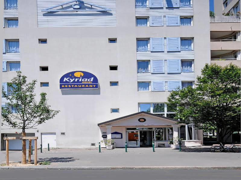 Hotel Ibis Styles Lyon Croix Rousse Exterior foto
